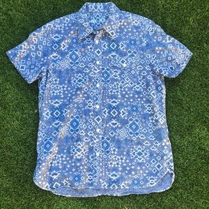 Men’s gap short sleeve button up shirt